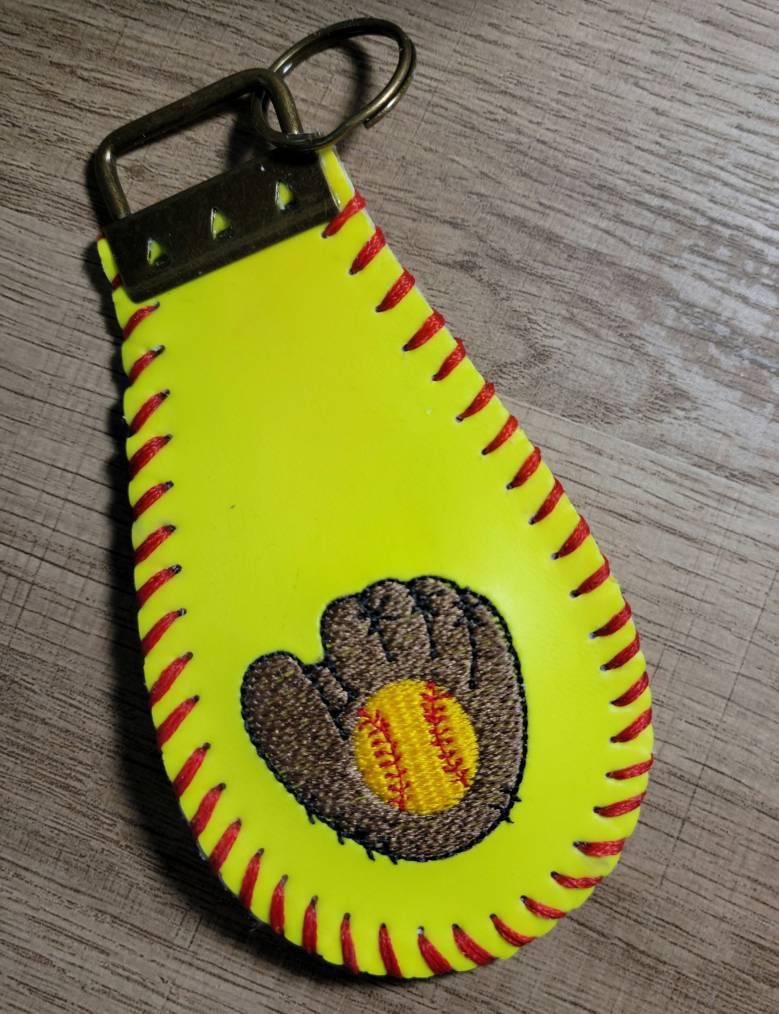Softball Keychain for Team Softball Gift for Player Gift for Softball Coach Softball Bag Charm Bag Tag Key Chain for Softball Mom/Dad