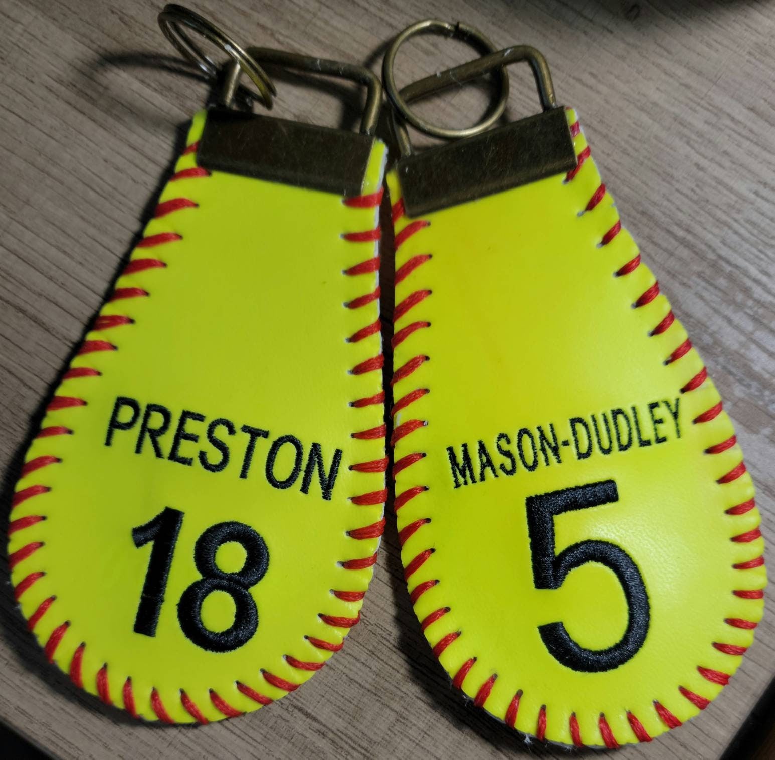 Softball Keychain for Team Softball Gift for Player Gift for Softball Coach Softball Bag Charm Bag Tag Key Chain for Softball Mom/Dad